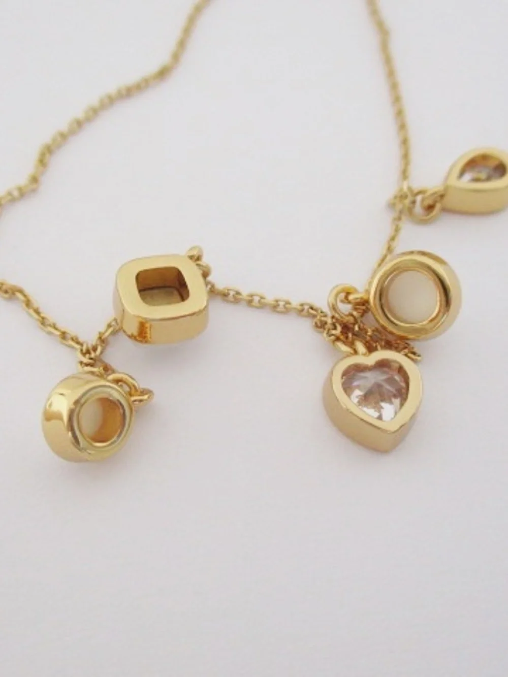 KATE SPADE - Bubbly Bezel Charm Necklace